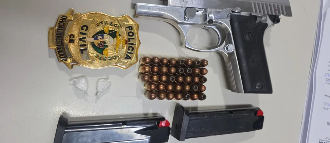 Agentes da Polícia Civil do Estado do Ceará em operação contra o tráfico
