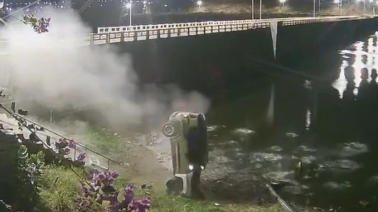 Carro desgovernado derruba mureta e cai às margens de barragem no Ceará