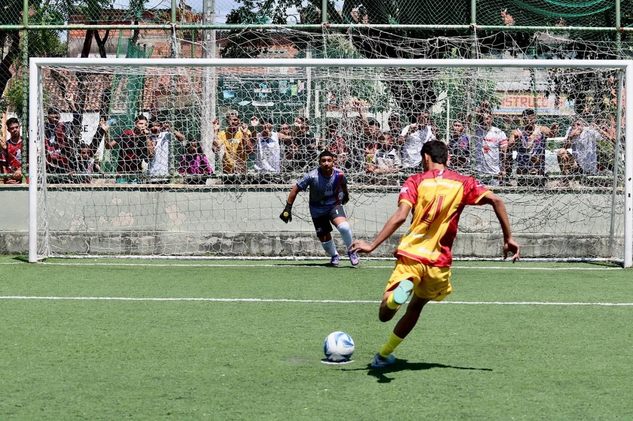 Pretinha, ex-atacante da Seleção Feminina, é presença confirmada na final da Taça das Favelas Ceará.