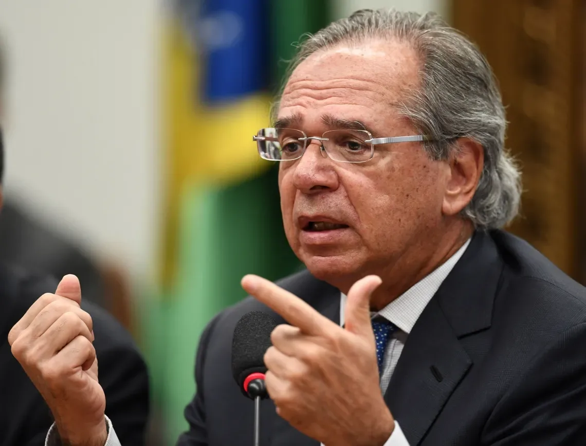 Para aquecer economia, Guedes quer liberar dinheiro de conta ativa do FGTS