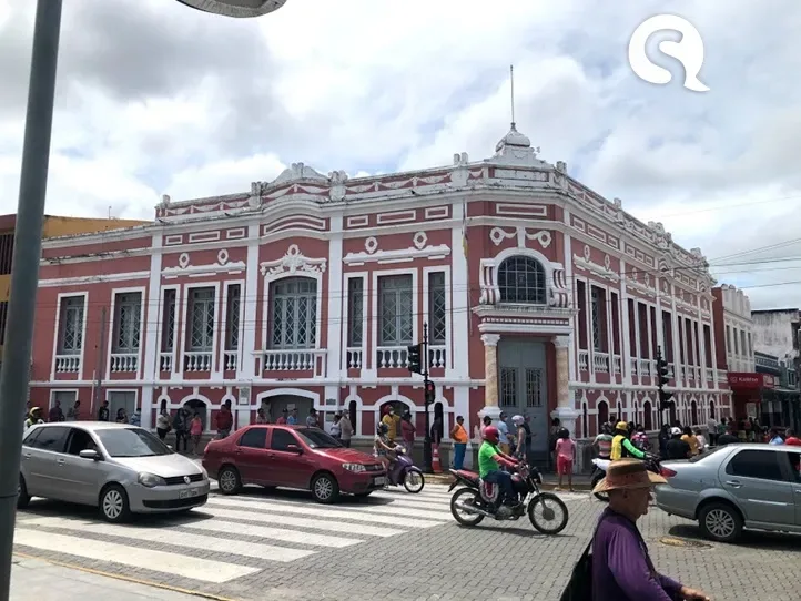 Palácio de Ciências e Línguas Estrangeiras lança editais para seleção de estudantes para os cursos de Inglês, Espanhol, Italiano, Libras e Informática Básica