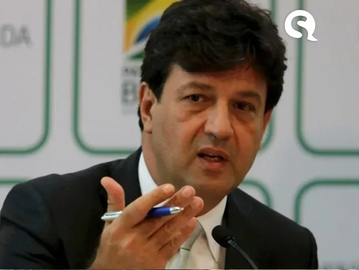 Alvo de rumores de demissão, Mandetta diz que continua como ministro da Saúde