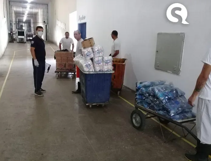Diretoria de penitenciária responde acusações de esposas de detentos