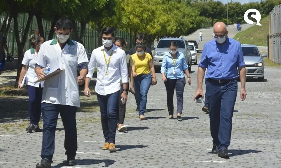Equipe da Prefeitura visita Grendene para verificar como a fábrica se prepara para retorno das atividades