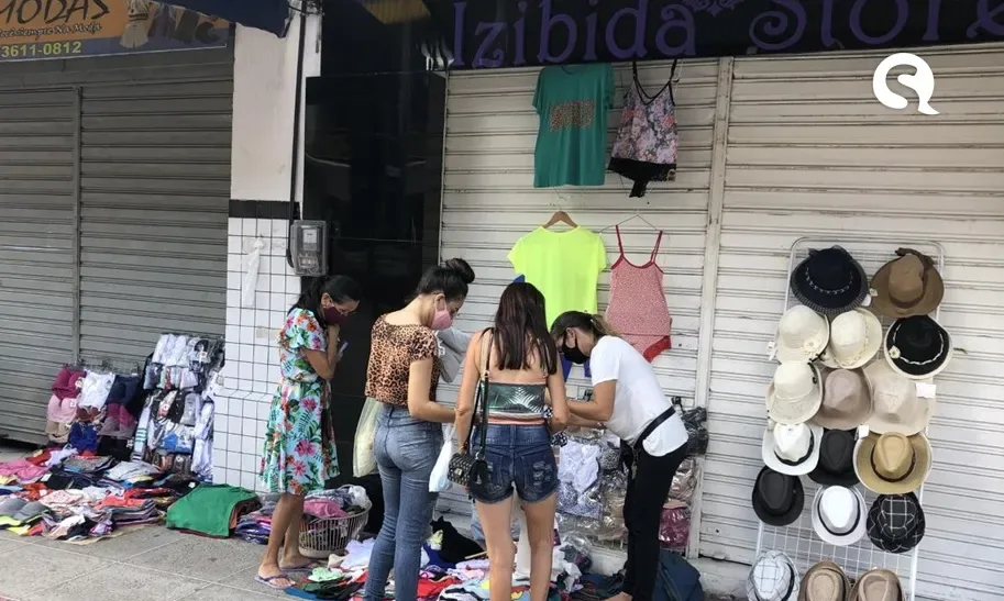 Vendedores ocupam Centro de Sobral mesmo com proibição