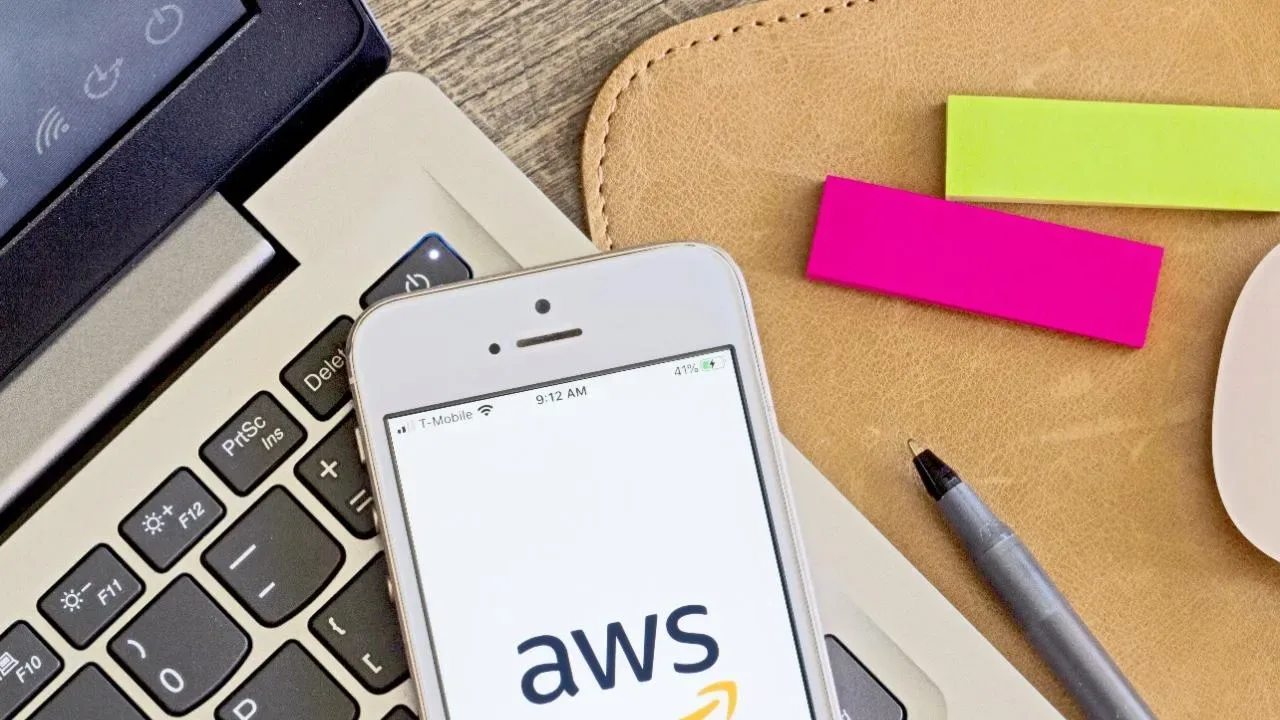 Acordo entre Governo do Ceará e Amazon cria 1º Centro de Transformação Digital do País