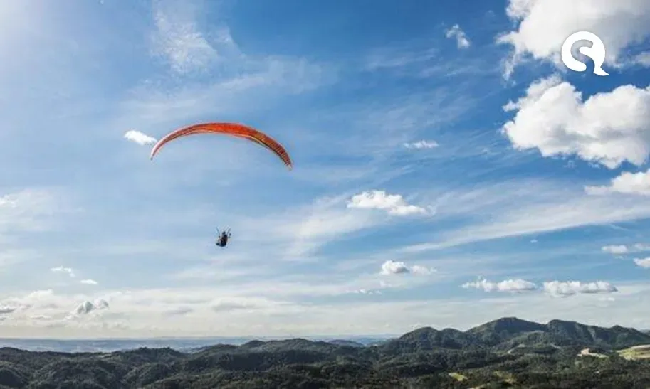 Homem sofre acidente após saltar de parapente na Serra de São Benedito-CE