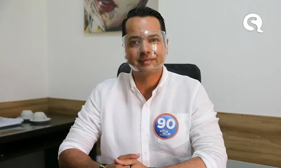 Vitor Valim derrota Naumi Amorim e é eleito prefeito de Caucaia
