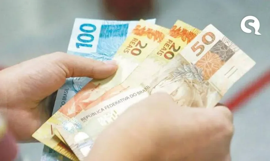Governo revisa de R$ 1.067 para R$ 1.088 previsão para salário mínimo em 2021