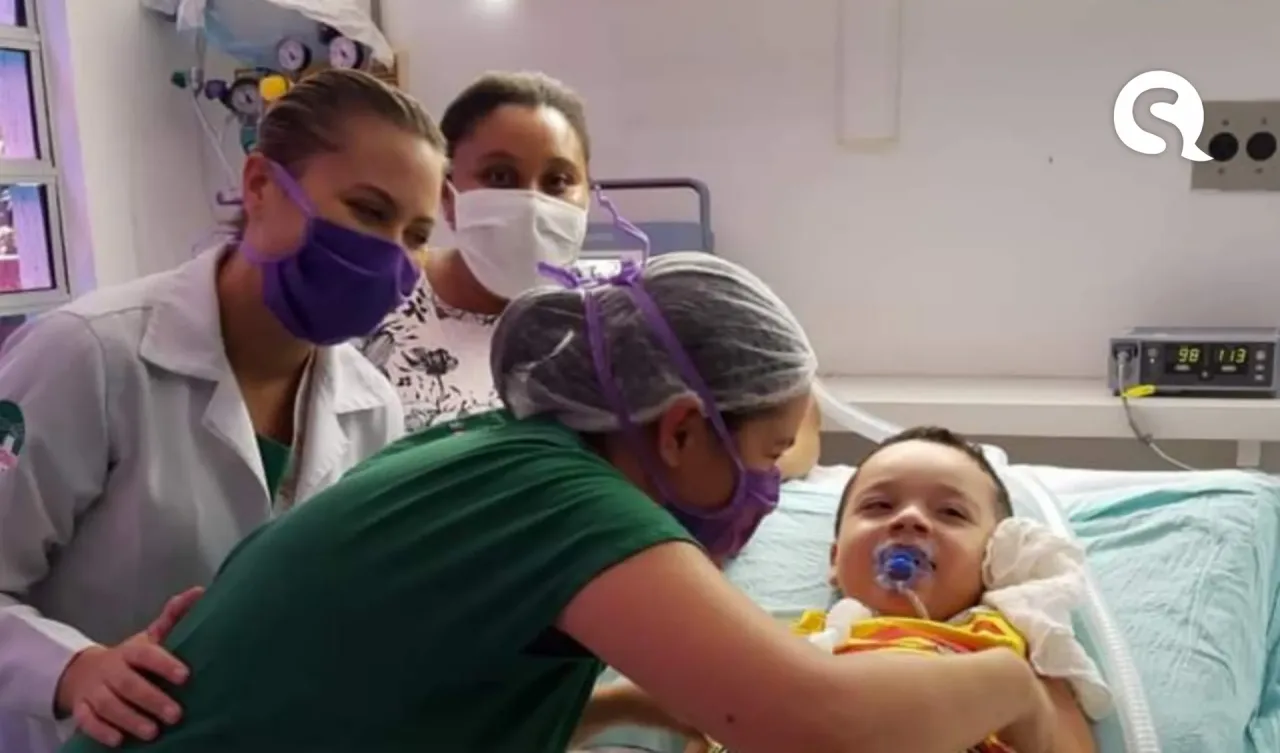 Criança recebe alta após mais de um ano internado em um hospital do Ceará