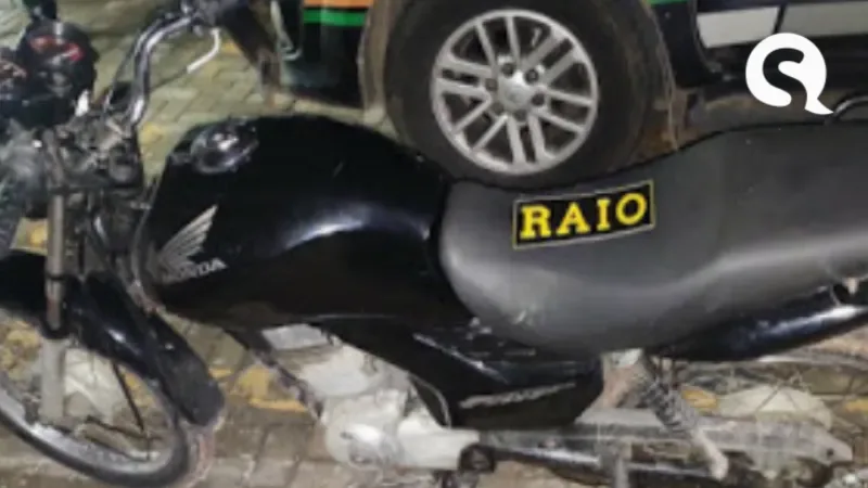 Dupla é presa pelo Raio em TIANGUÁ, após furtar motocicleta em SOBRAL.