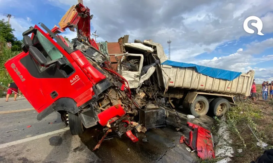 Grave acidente de trânsito na BR 222 deixa duas vítimas feridas em Sobral CE