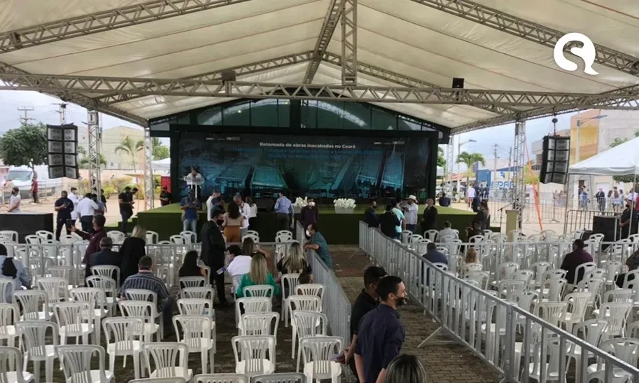 Em visita ao Ceará, Bolsonaro critica medidas contra a Covid e pede que políticos voltem às ruas