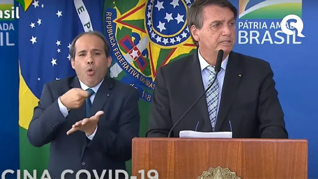 País deve ter mais de 400 milhões de doses de vacina contra a Covid-19 até fim do ano, diz Bolsonaro