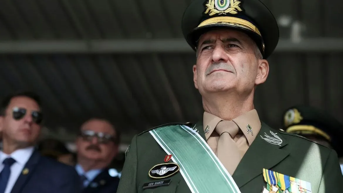 Bolsonaro troca 6 ministros, incluindo os da Defesa, Justiça e Itamaraty