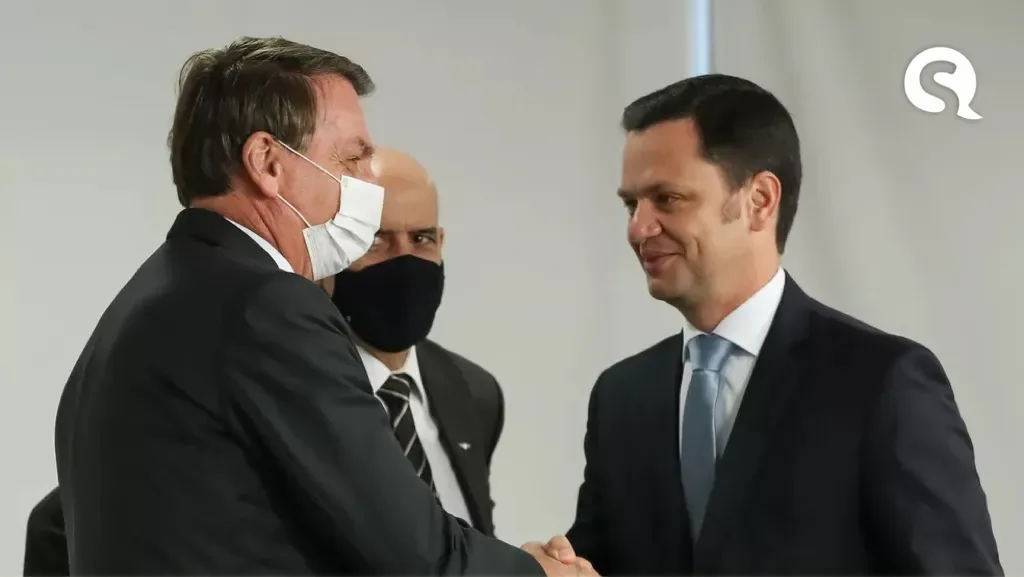 Em posse de Anderson Torres, Bolsonaro cita PF e PRF e diz que ‘mudanças são naturais’