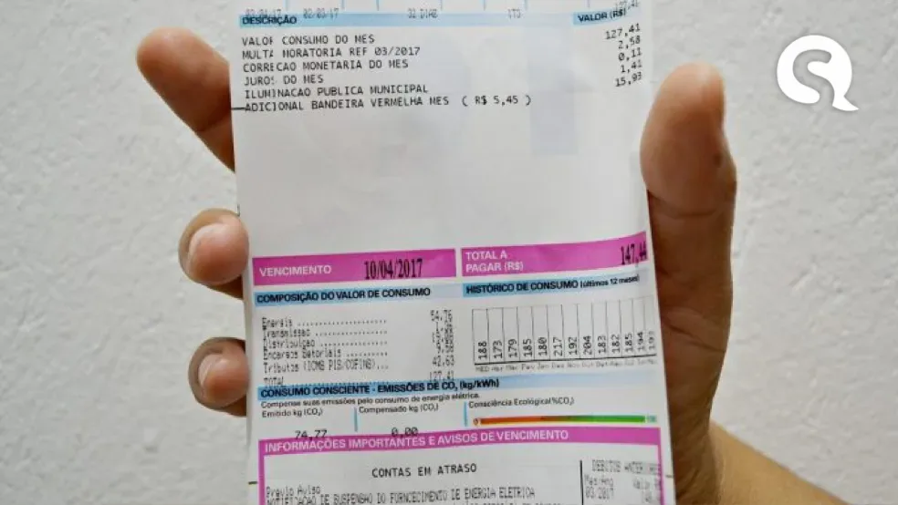 Consumidor pode ter 40% de desconto no pagamento de conta de luz atrasada há mais de 180 dias no Ceará