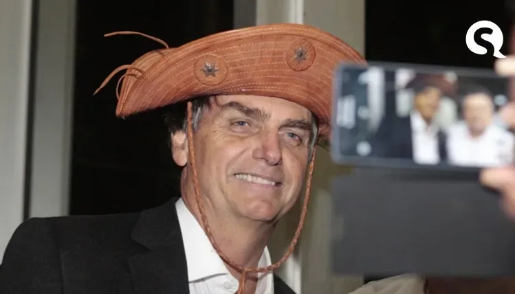 Bolsonaro diz que eleição de 2022 já tem chapa com “ladrão” e “vagabundo”