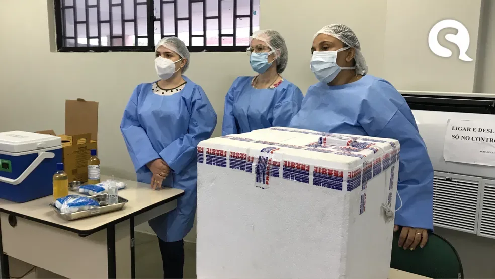 Prefeitura de Sobral recebe 1.386 doses da vacina da Pfizer contra a Covid-19 nesta quarta-feira (26/05)