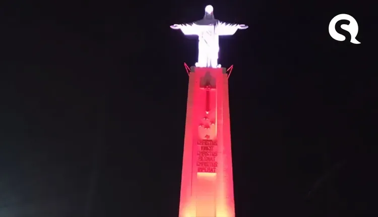 Estátua do Cristo ganha iluminação especial como incentivo à doação de sangue