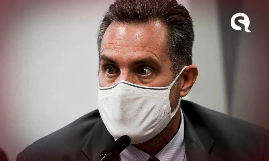 Mensagens no celular de Dominguetti indicam que ele negociava comissão de 25 centavos de dólar por dose de vacina