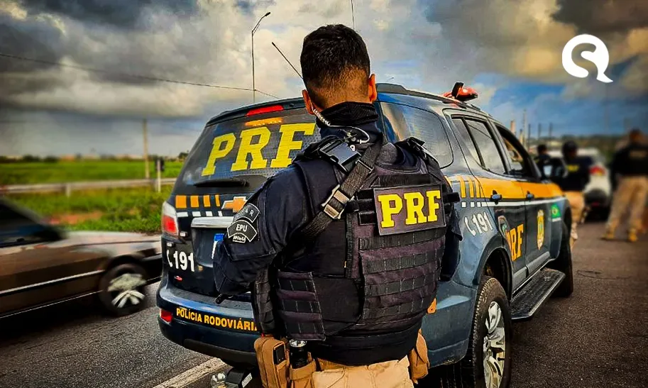 PRF prende homem com mandado de prisão solicitando carona em Sobral (CE)