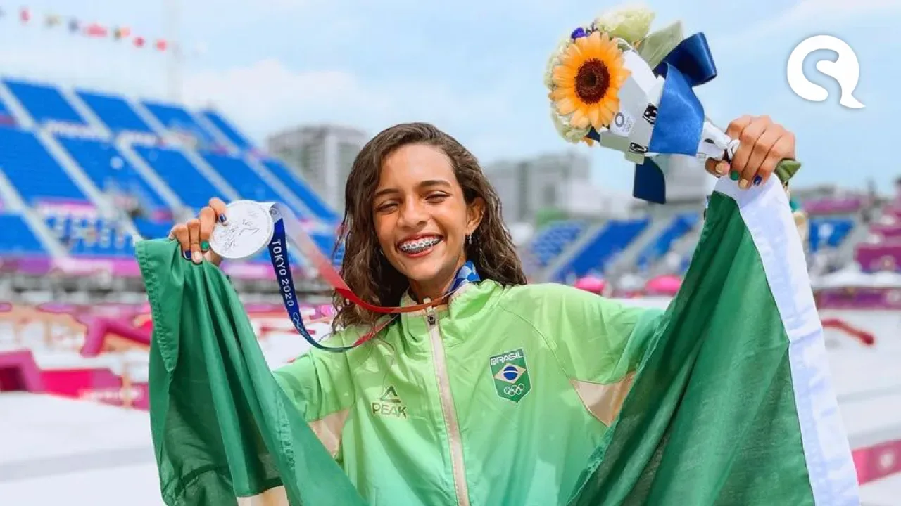 Rayssa Leal conquista medalha de prata no skate street nas Olimpíadas