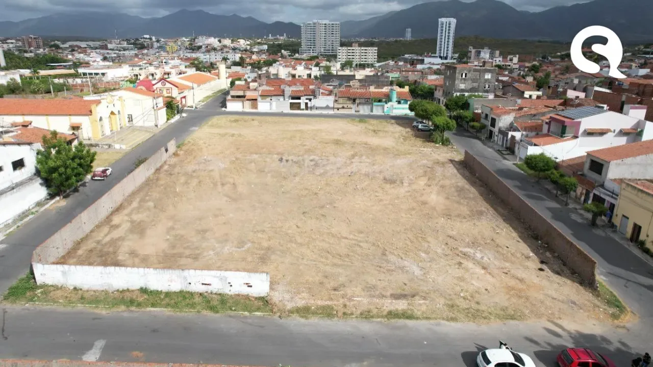 Prefeitura decreta que proprietários de terrenos paguem por serviços de limpeza