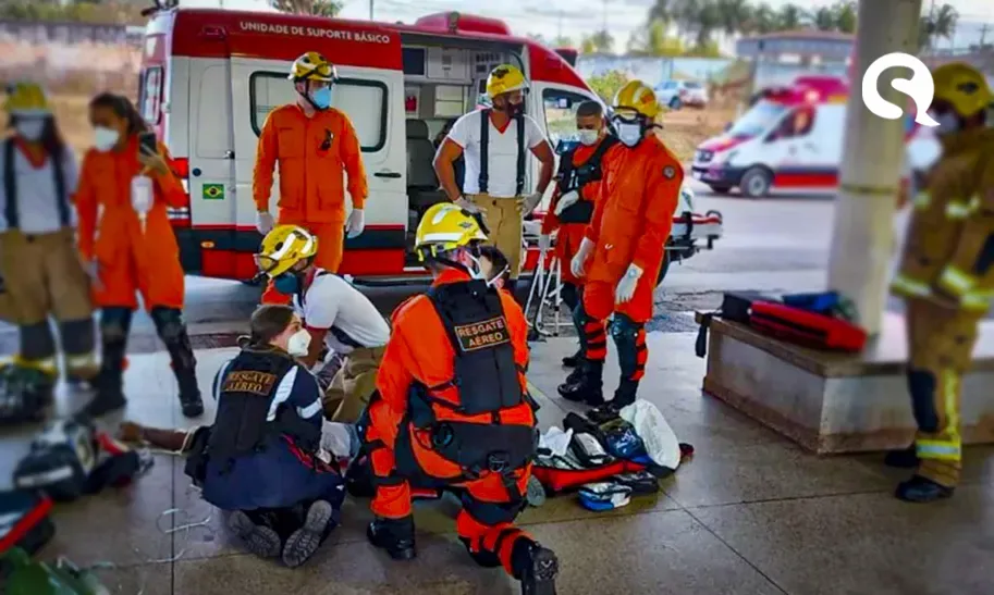 Passageiro de ônibus não desce no final da linha e motorista descobre que ele morreu