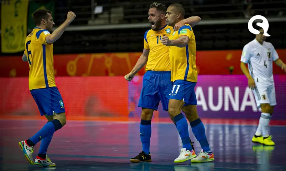 Brasil vence Japão e enfrenta Marrocos nas quartas de final da Copa do Mundo de Futsal