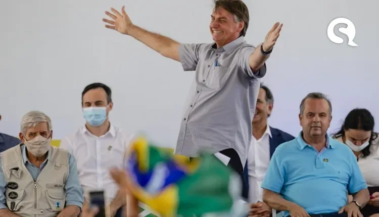 ‘Tem muita gente melhor e mais competente que eu’, diz Bolsonaro em Pernambuco