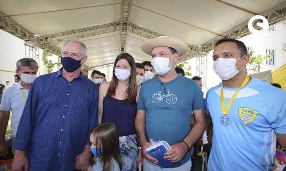 Ciro Gomes visita a Vila Olímpica de Sobral