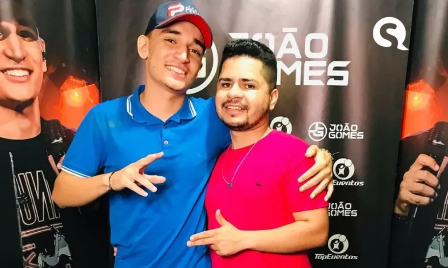 De Ibiapina, jovem percorre 150 km para cantar com João Gomes