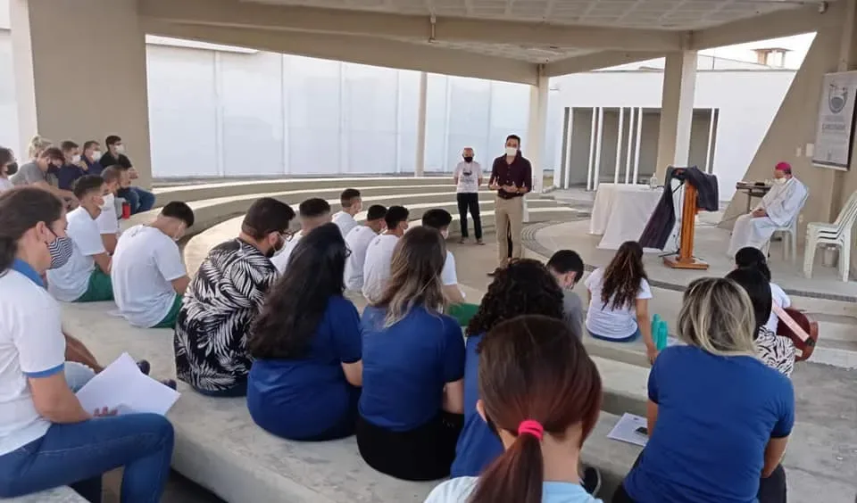 Bispo de Sobral, Dom Vasconcelos visita Centro Socioeducativo