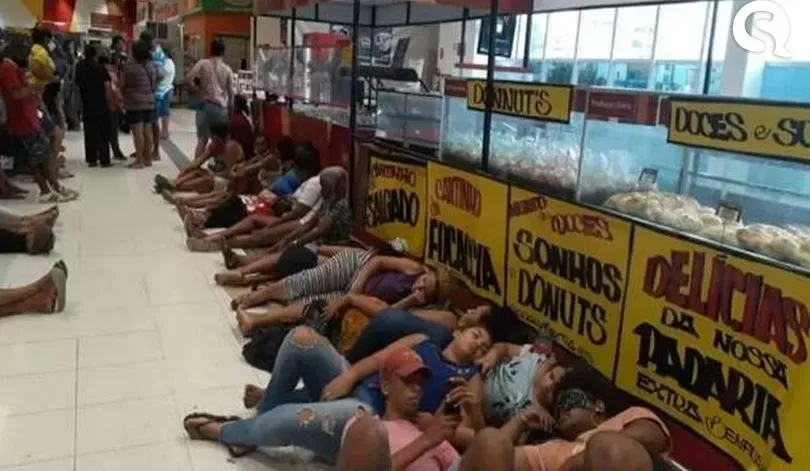 Famílias brasileiras ocupam supermercados em atos contra a fome