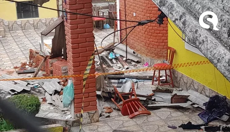 Criança morre enquanto se balançava em rede e estrutura de casa cair sobre ela