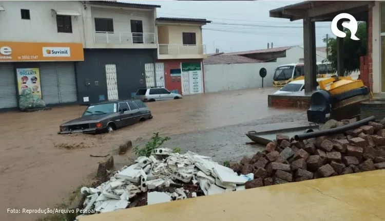Prefeito de Barbalha decreta estado de calamidade pública após fortes chuvas alagarem ruas e casas