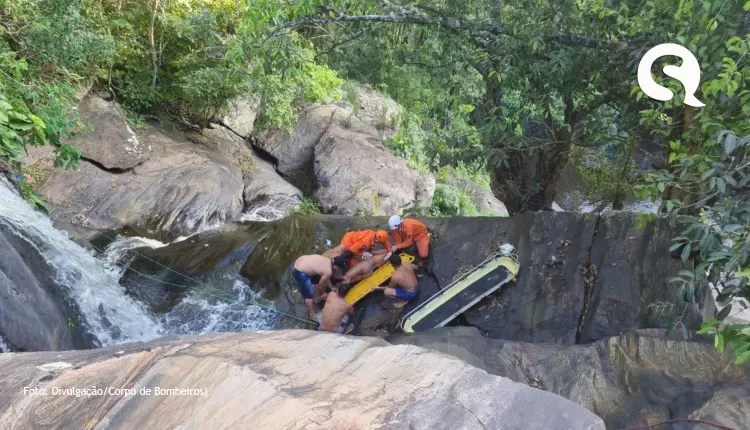 Homem sofre queda de três metros de altura na cachoeira do Cipó, em Baturité