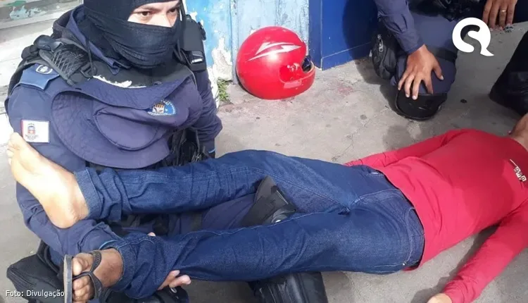 Grupamento de trânsito auxilia em socorro a homem que teve mal-estar na Rua Viriato de Medeiros