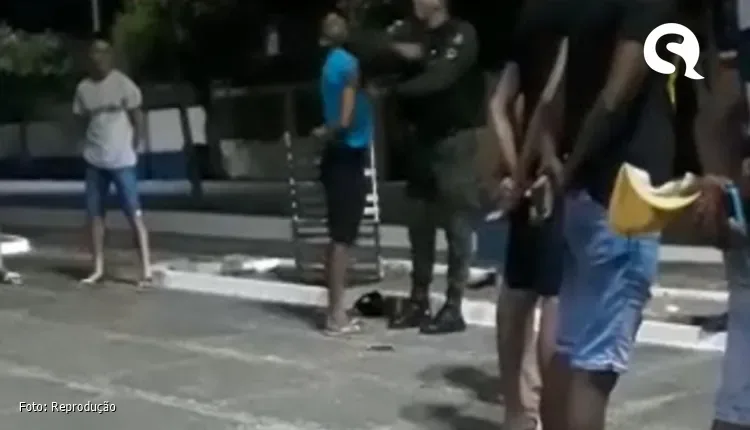 Policial é afastado após ser filmado dando uma cotovelada no rosto de jovem durante abordagem em Santa Quitéria-CE