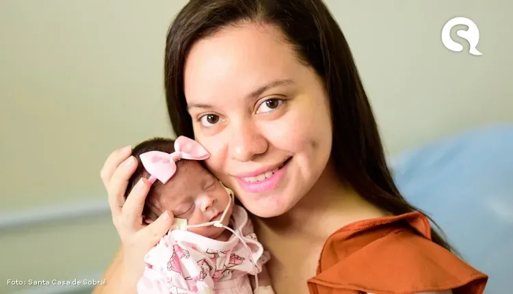Bebês prematuros internados na Santa Casa de Sobral ganham ensaio fotográfico com suas mães