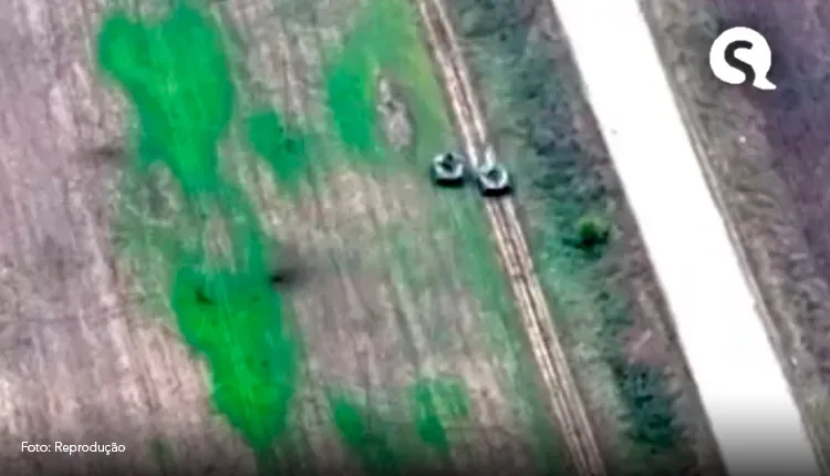 Tanques da Rússia travam passagem um do outro e são atingidos por mísseis ucranianos; veja vídeo