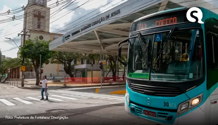 Homem morre atropelado por ônibus no terminal da Praça do Sagrado Coração de Jesus, em Fortaleza