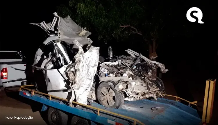 Criança de 5 anos e dois homens morrem após colisão entre caminhão e carro na BR-020, na Grande Fortaleza