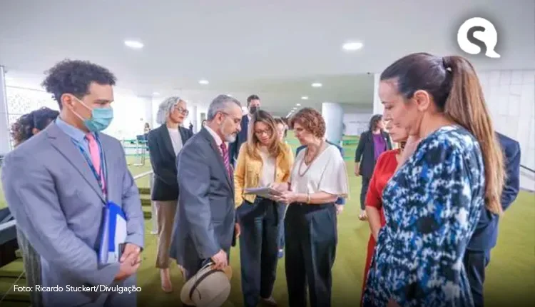 Janja e equipe vão ao Congresso para conhecer roteiro da posse de Lula