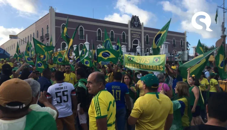 Ministro da Defesa diz ter determinado fim de acampamentos golpistas em frente a quartéis