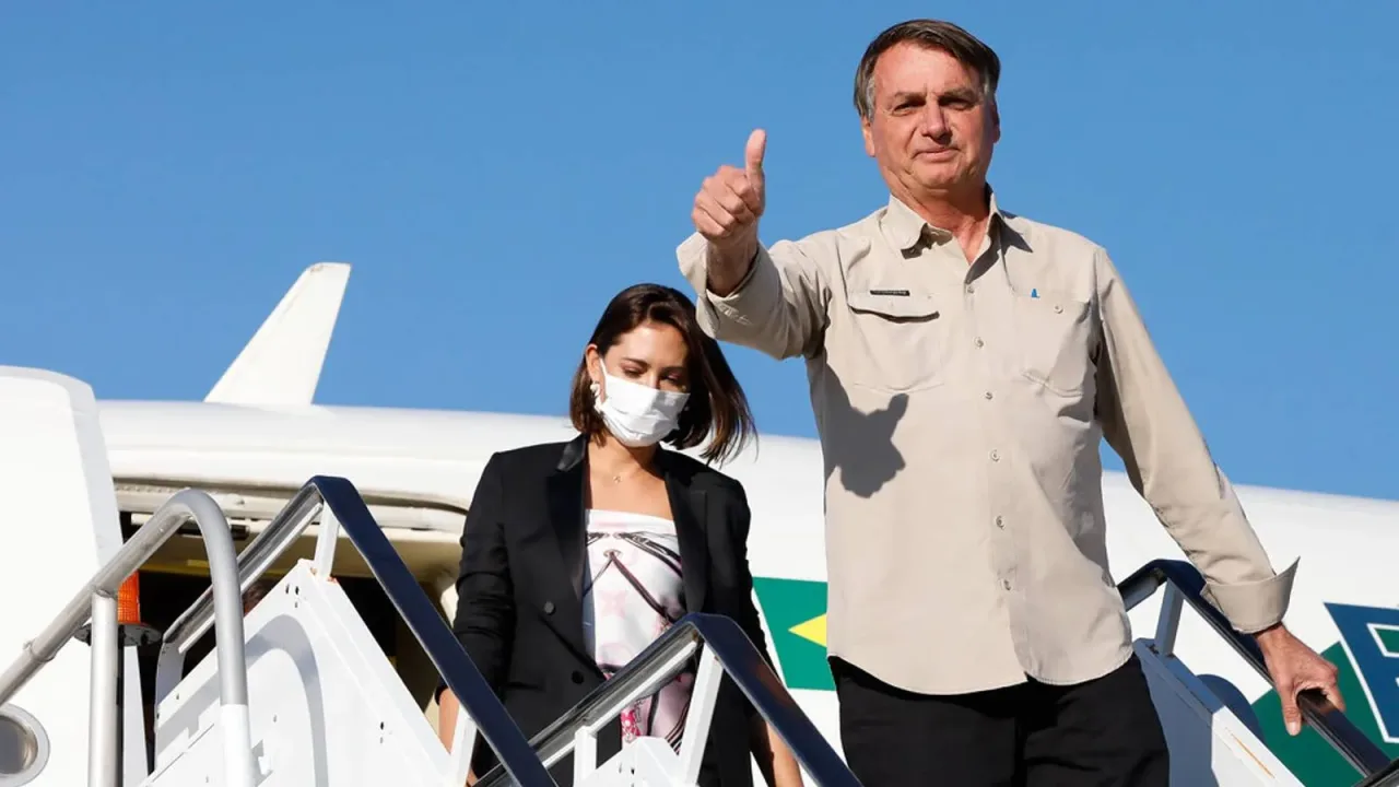 Bolsonaro quer morar na Itália, com cidadania, e evitar eventual prisão