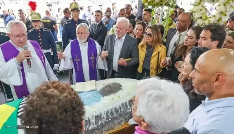 Lula participa de cerimônia religiosa no velório de Pelé