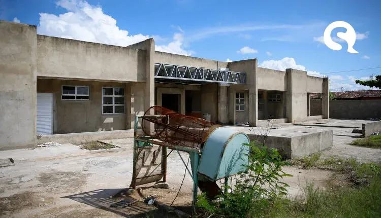 MEC repassa R$ 25 milhões para retomada de obras de escolas paralisadas no Ceará, anuncia Camilo