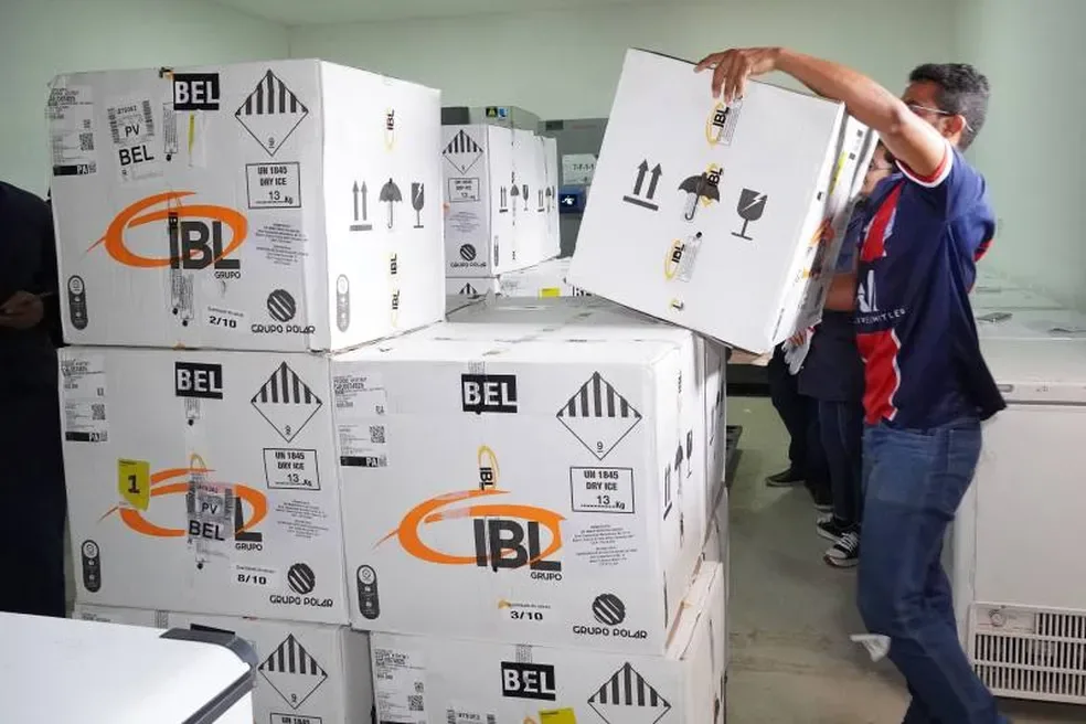 Ceará começa a aplicar vacina bivalente contra Covid em 27 de fevereiro